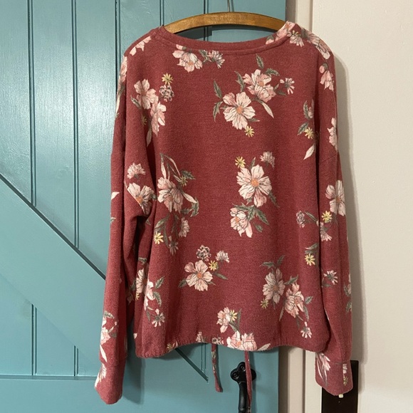 4/$15 Moondance  Maroon Floral Top XL - Picture 5 of 10